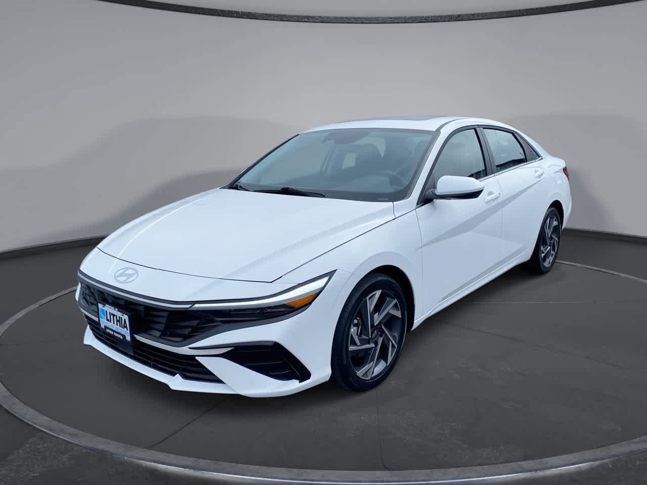 2025 Hyundai Elantra 2.0 SEL Convenience IVT's photo