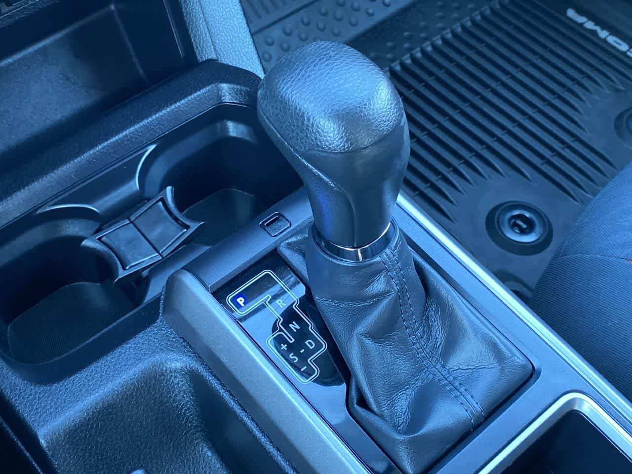 Thumbnail: 2020 Toyota Tacoma - 20