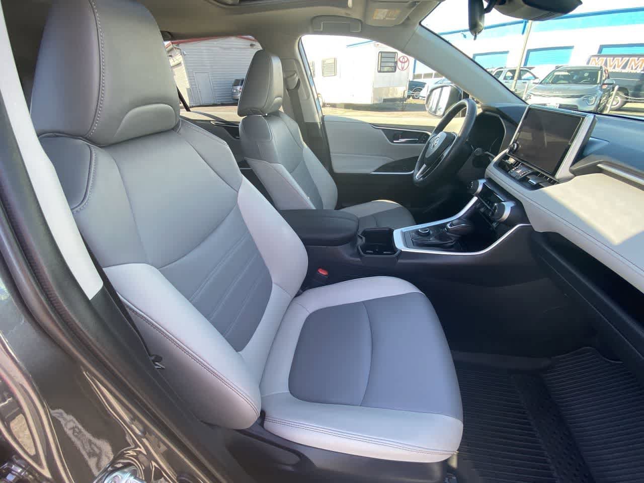 Thumbnail: 2023 Toyota RAV4 - 24