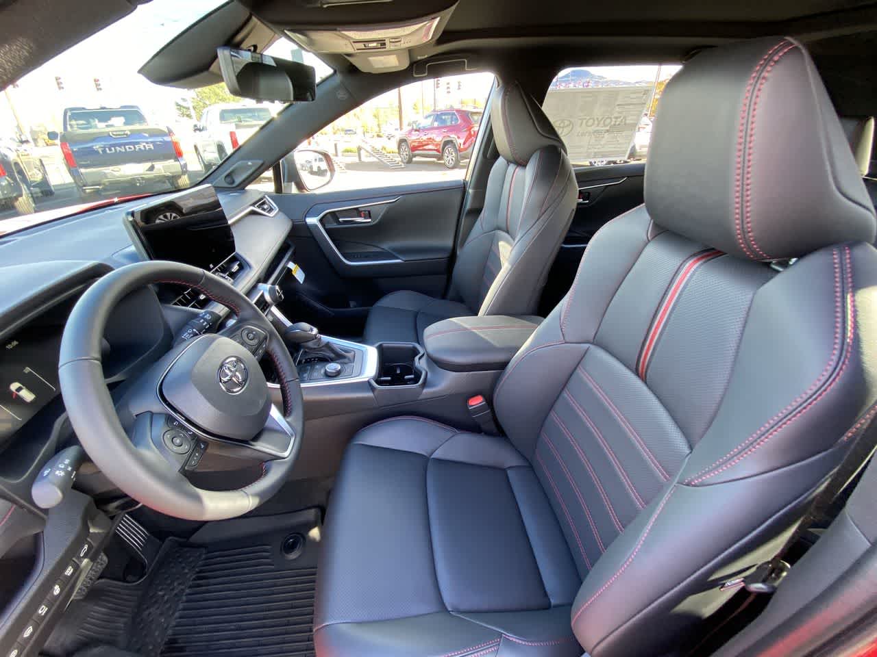 Thumbnail: 2025 Toyota RAV4 - 11