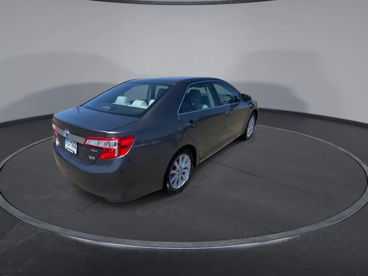 Thumbnail: 2013 Toyota Camry - 8