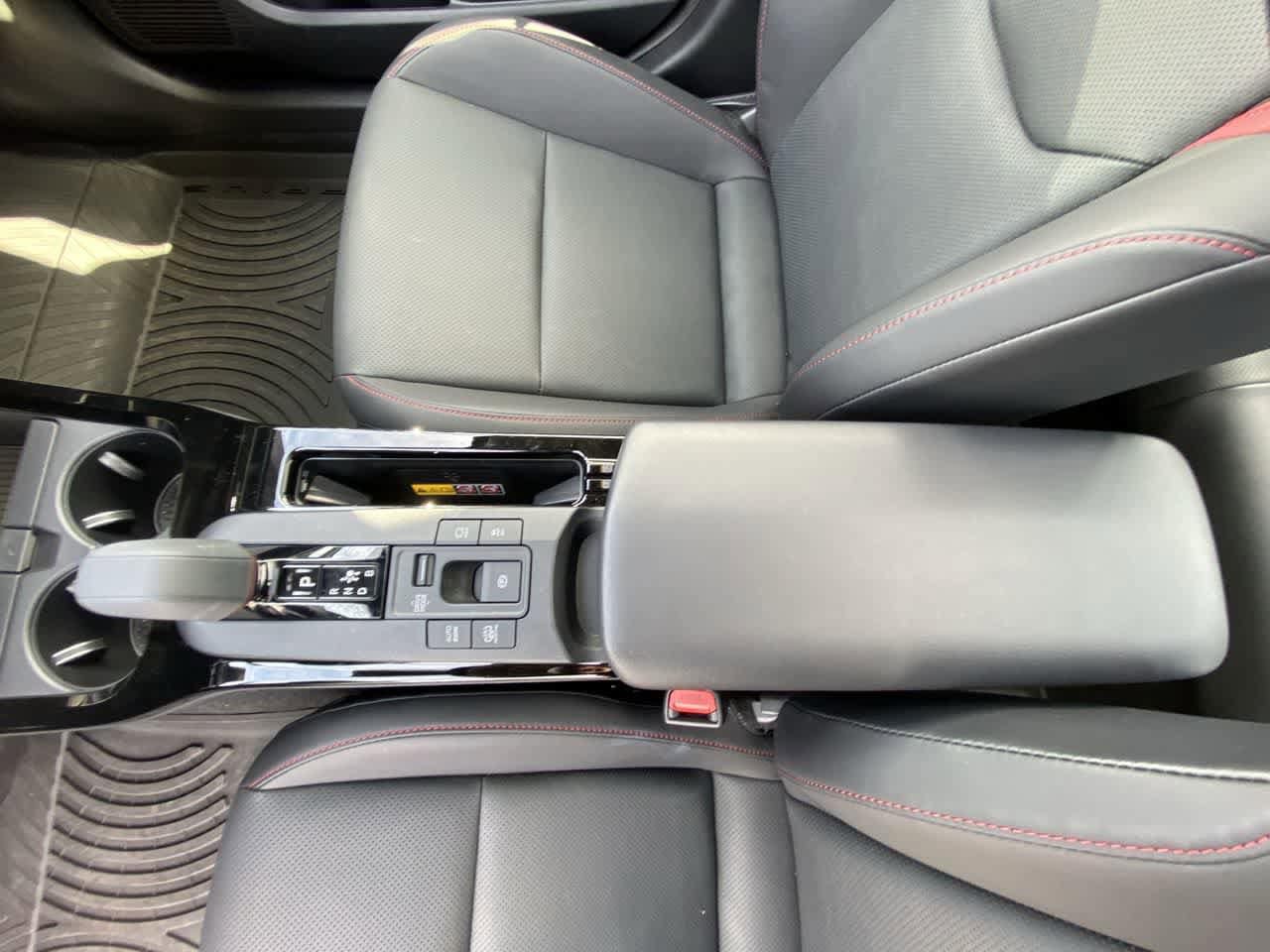 Thumbnail: 2024 Toyota Prius Prime - 20