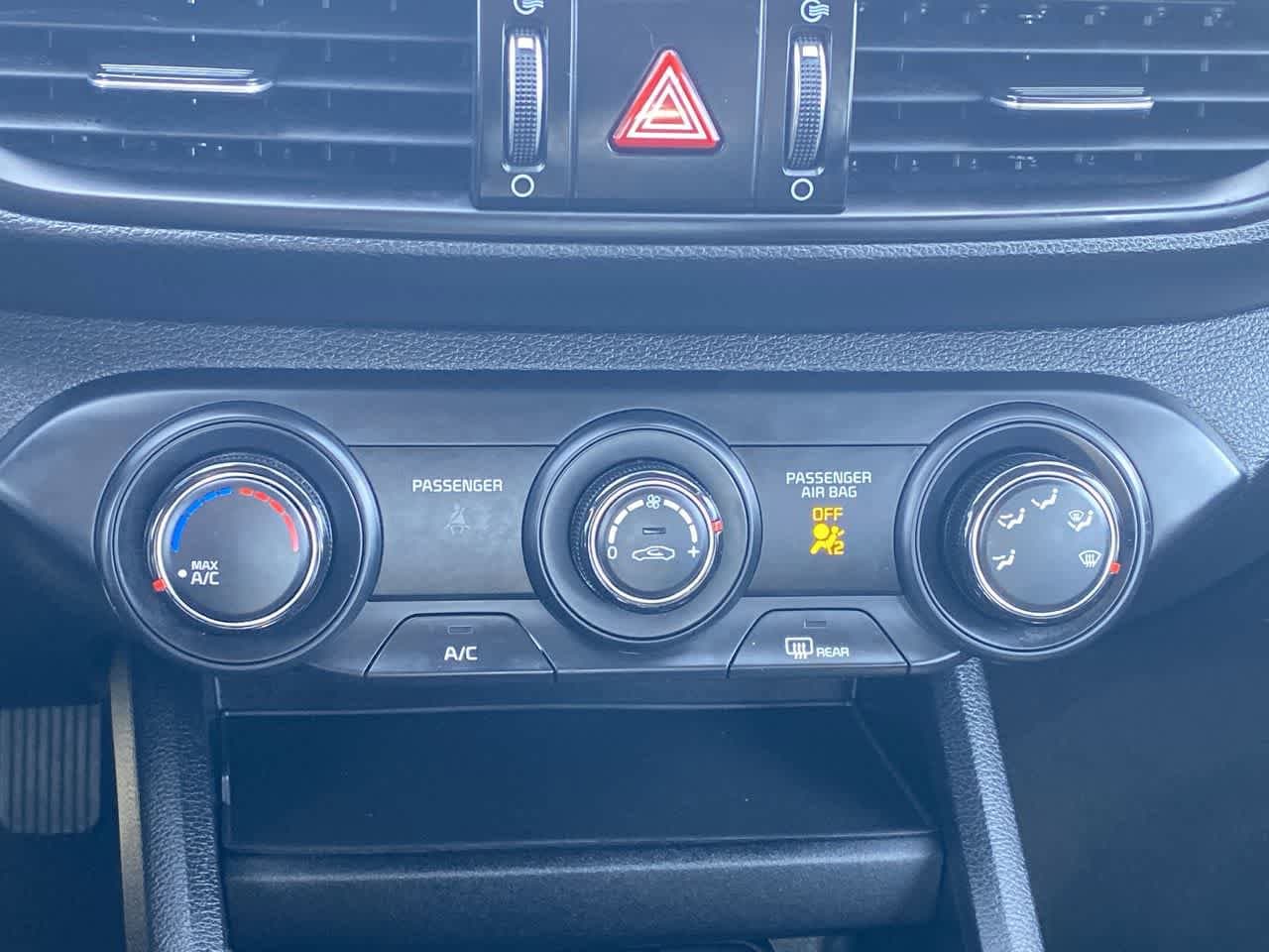 Thumbnail: 2024 Kia Forte - 18