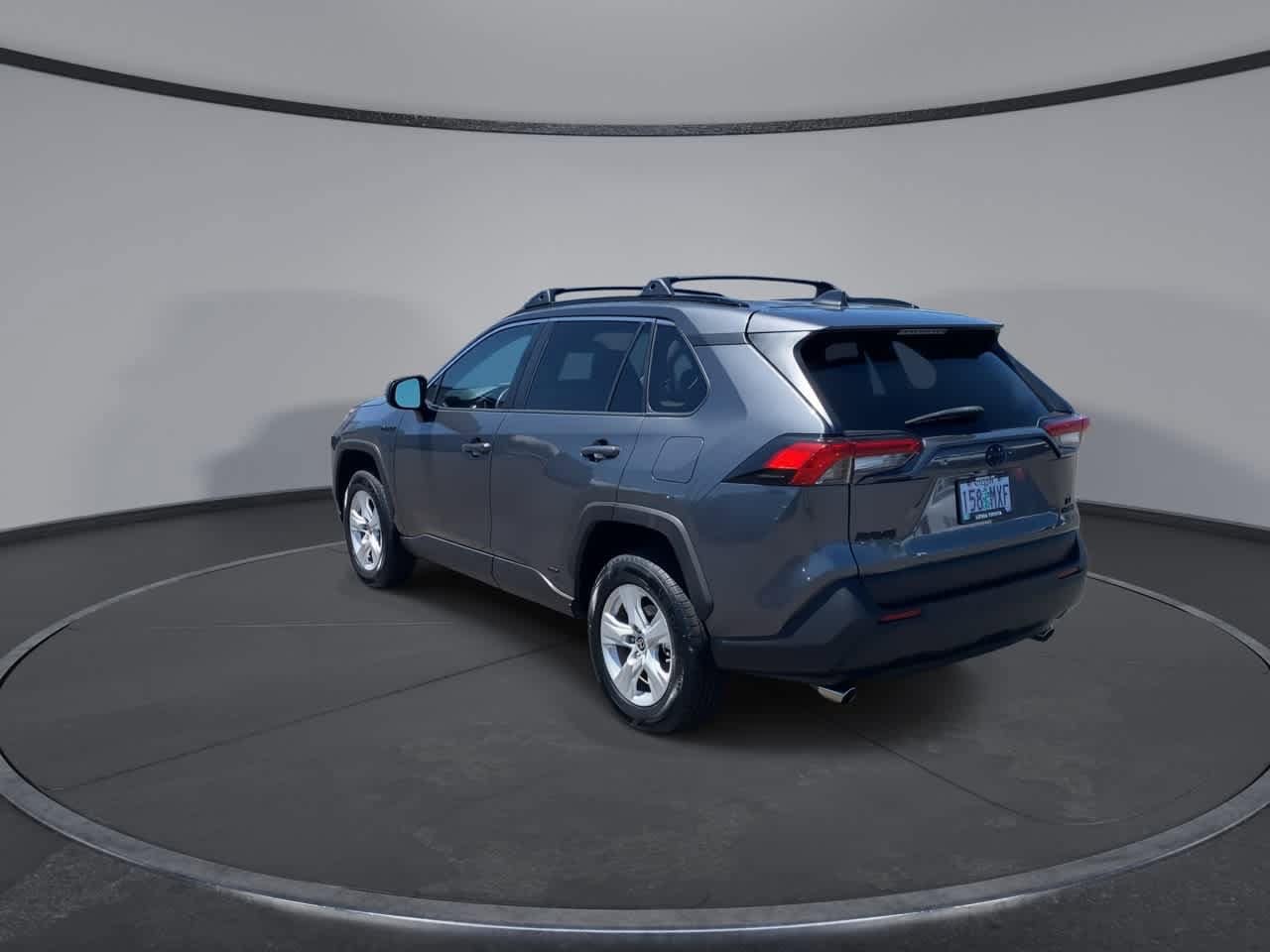Thumbnail: 2021 Toyota RAV4 - 7