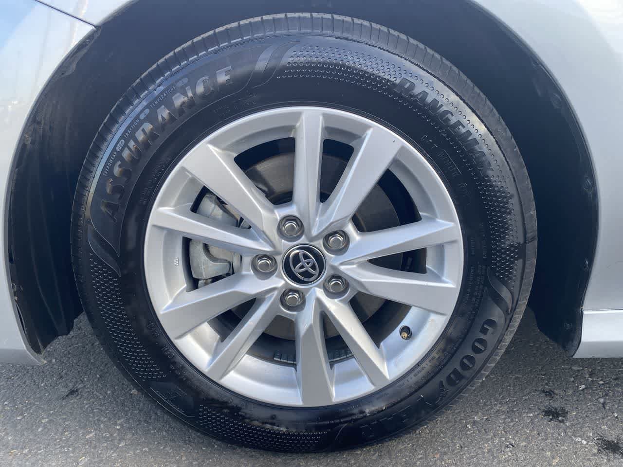 Thumbnail: 2025 Toyota Camry - 10