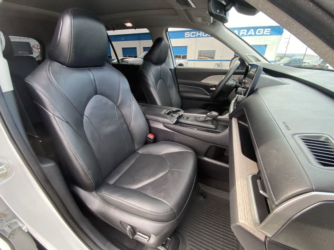 Thumbnail: 2024 Toyota Grand Highlander - 25