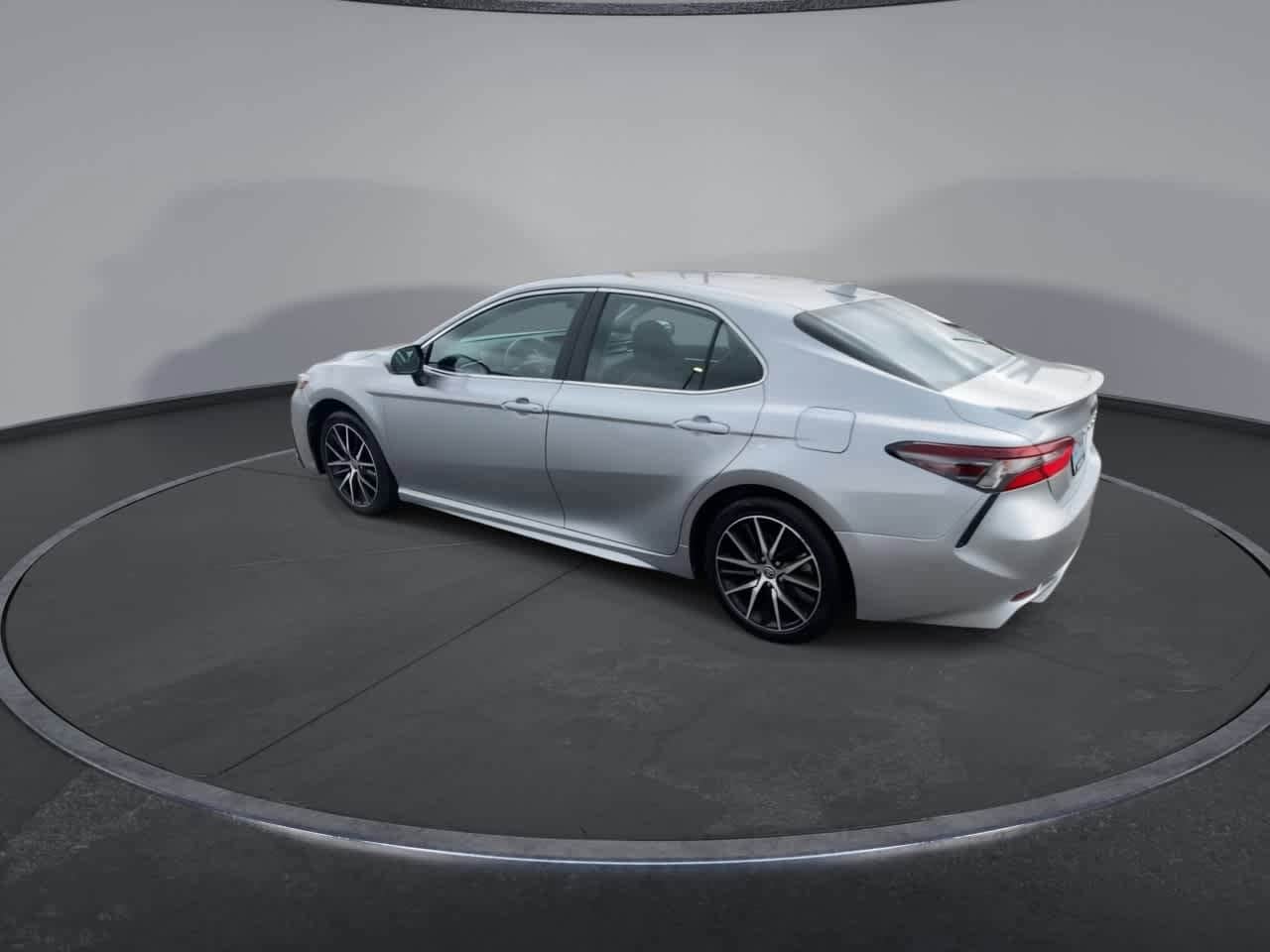 Thumbnail: 2024 Toyota Camry - 6