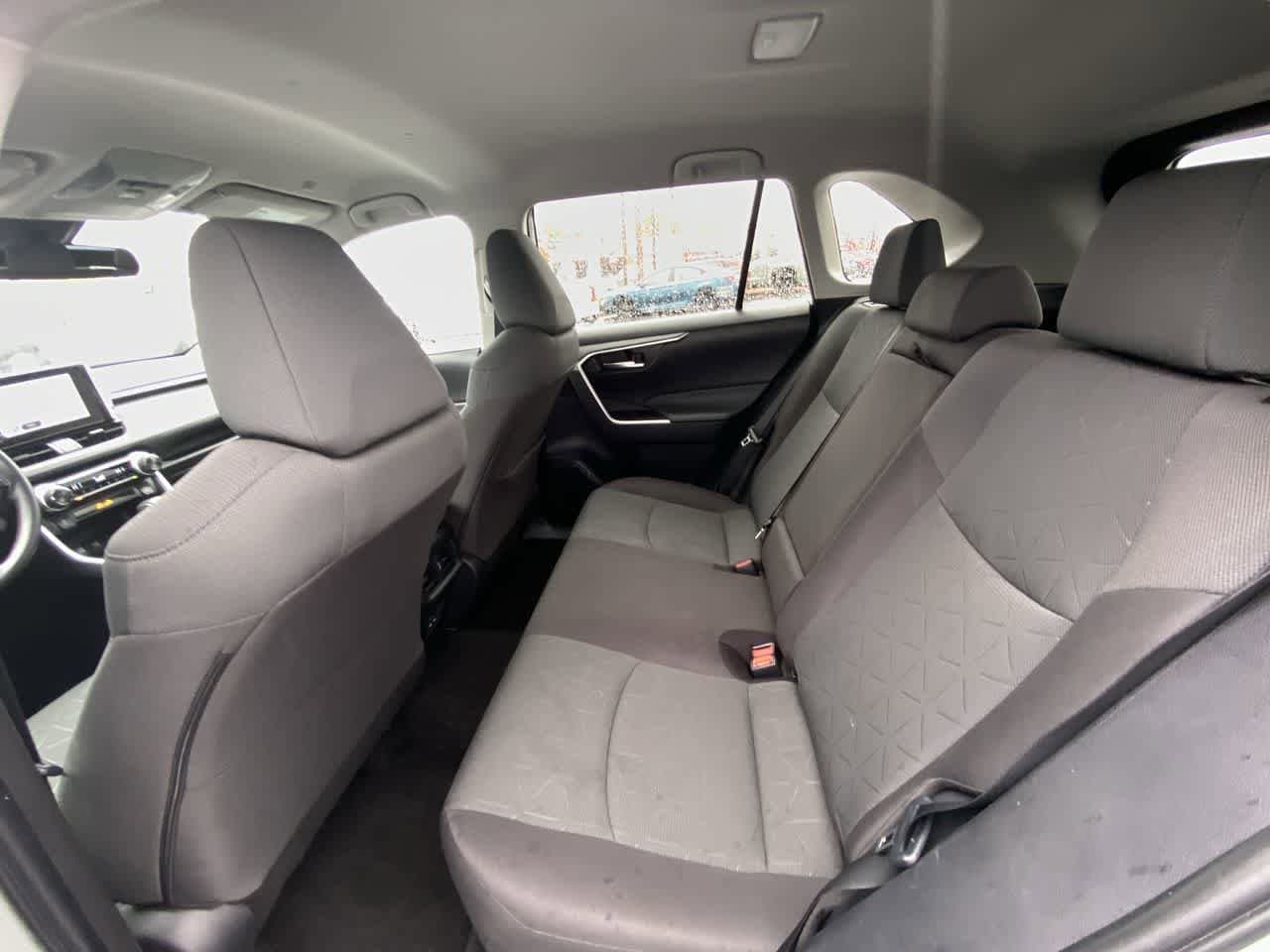 Thumbnail: 2023 Toyota RAV4 - 21