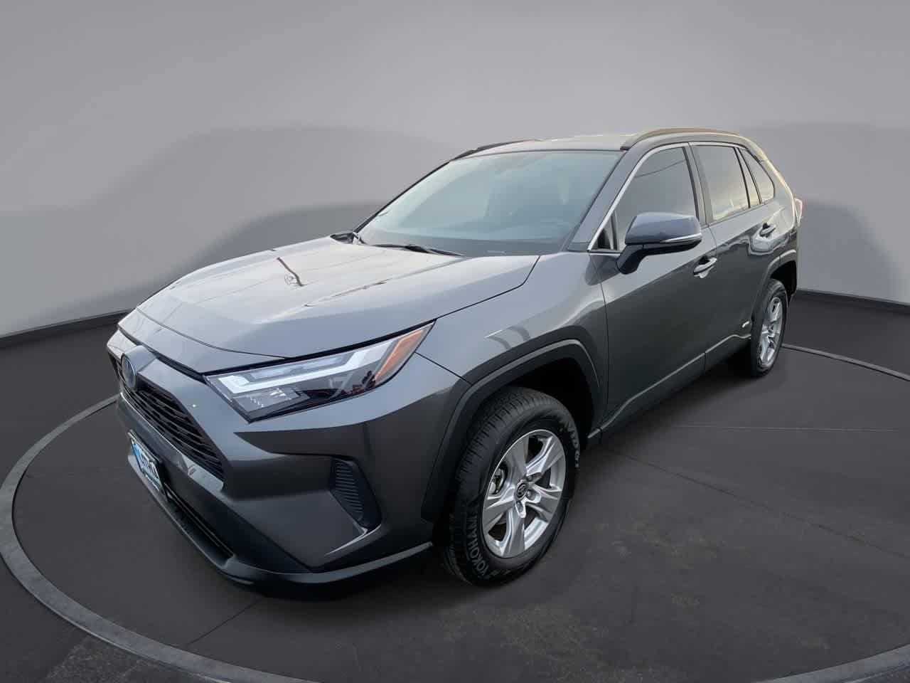 Thumbnail: 2022 Toyota RAV4 - 1