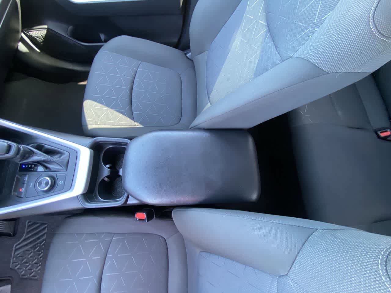 Thumbnail: 2021 Toyota RAV4 - 20