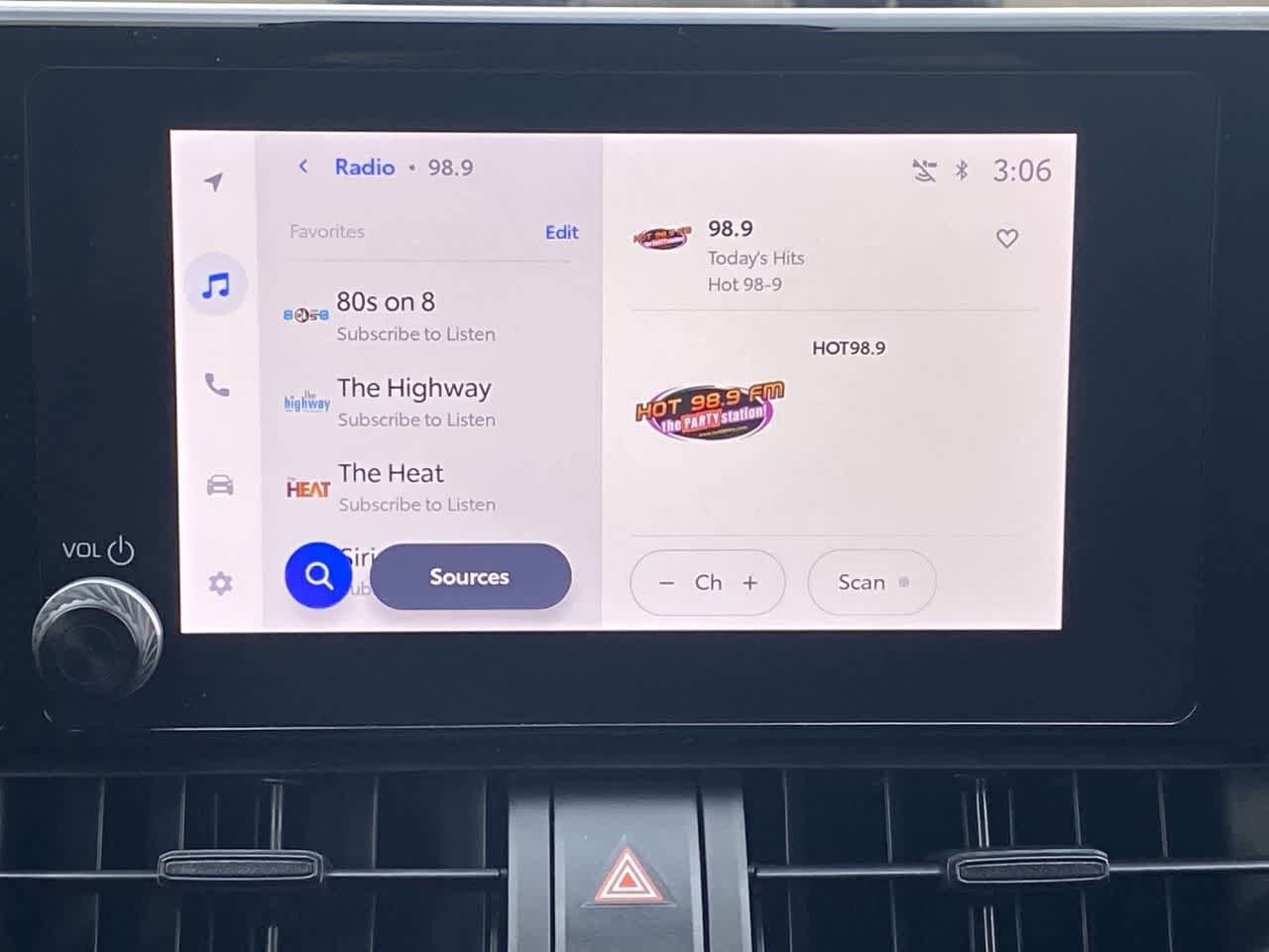 Thumbnail: 2024 Toyota RAV4 - 16