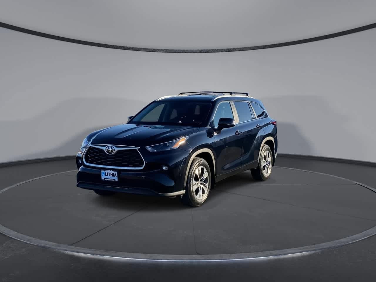 Thumbnail: 2024 Toyota Highlander - 4