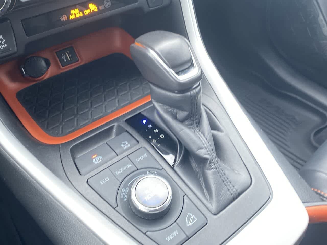 Thumbnail: 2024 Toyota RAV4 - 19