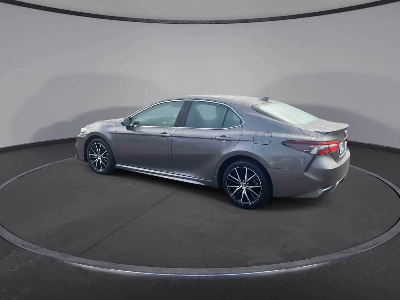 Thumbnail: 2022 Toyota Camry - 6