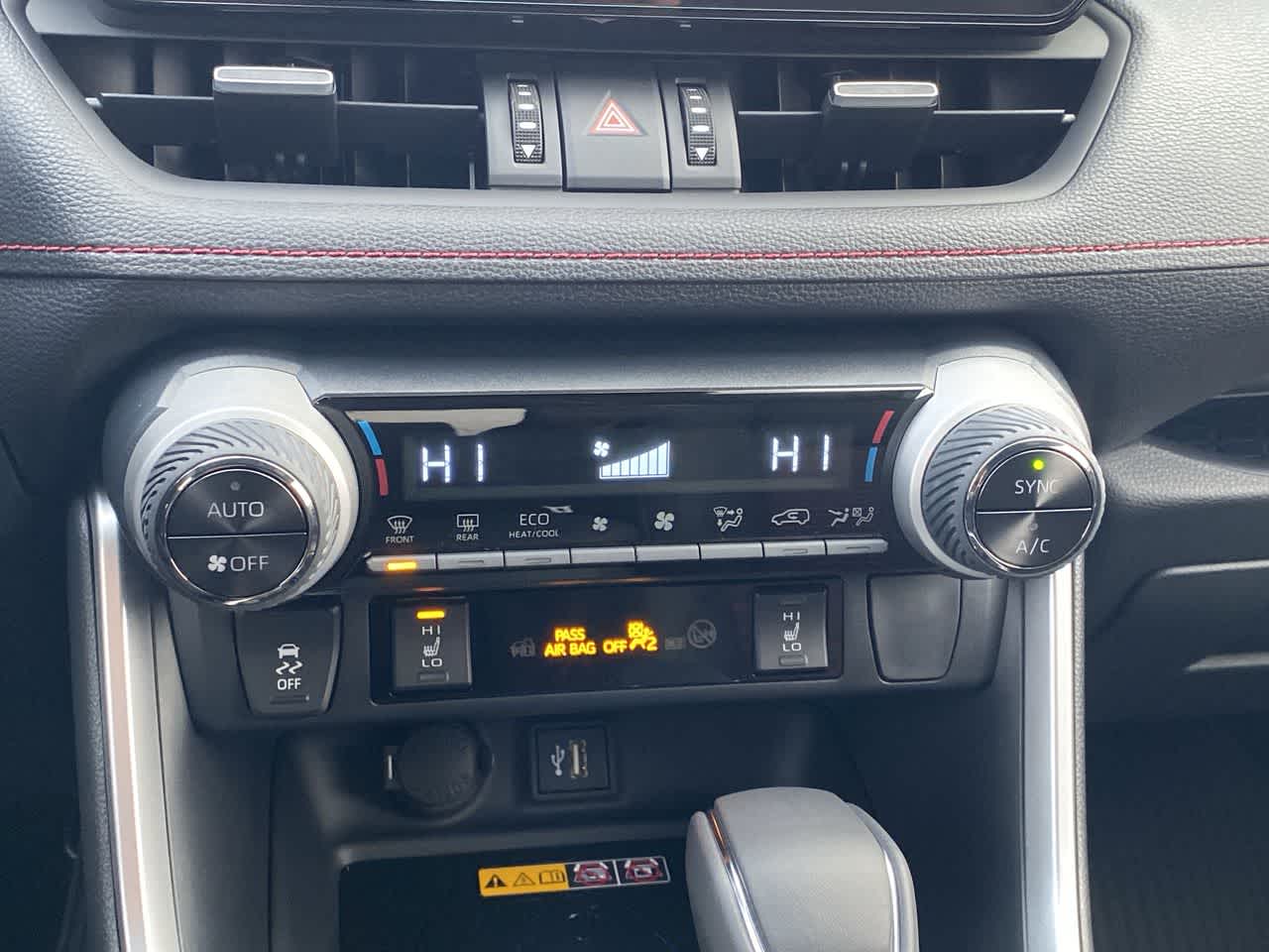 Thumbnail: 2025 Toyota RAV4 - 18