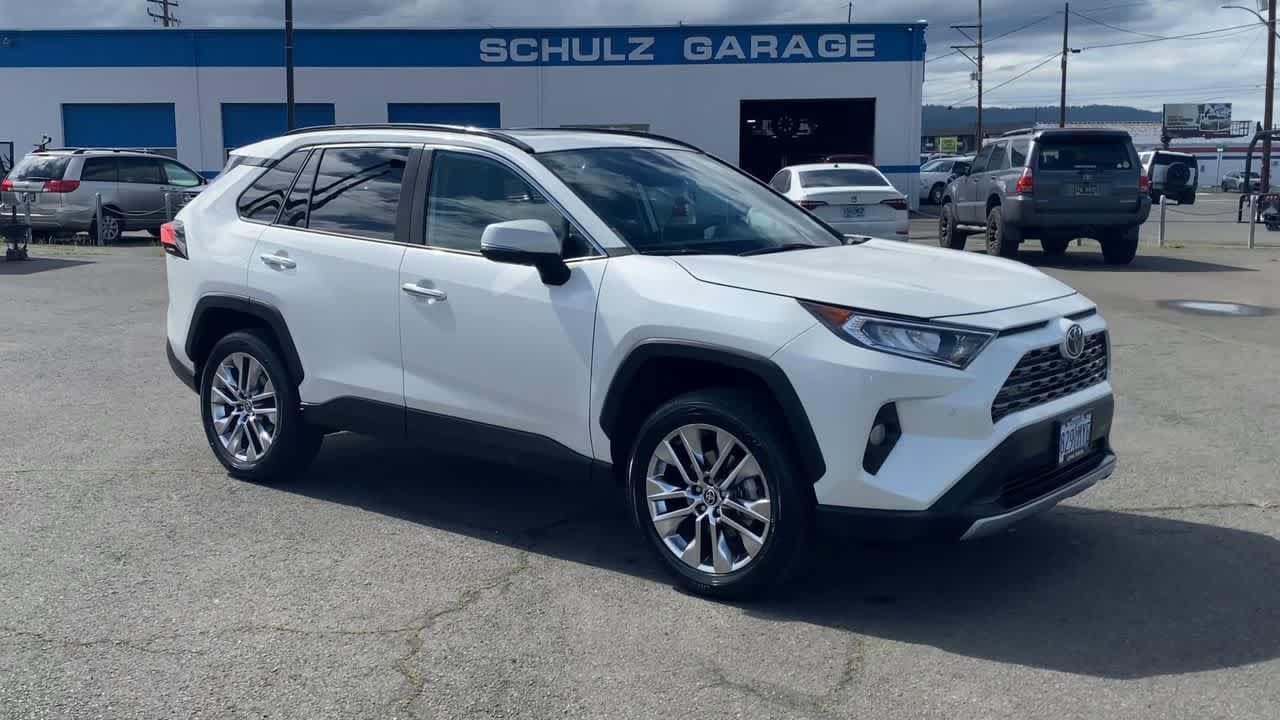 Thumbnail: 2021 Toyota RAV4 - 2