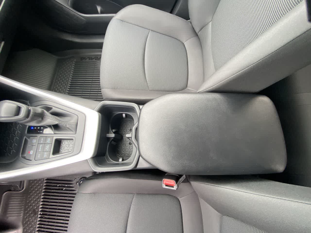 Thumbnail: 2025 Toyota RAV4 - 20