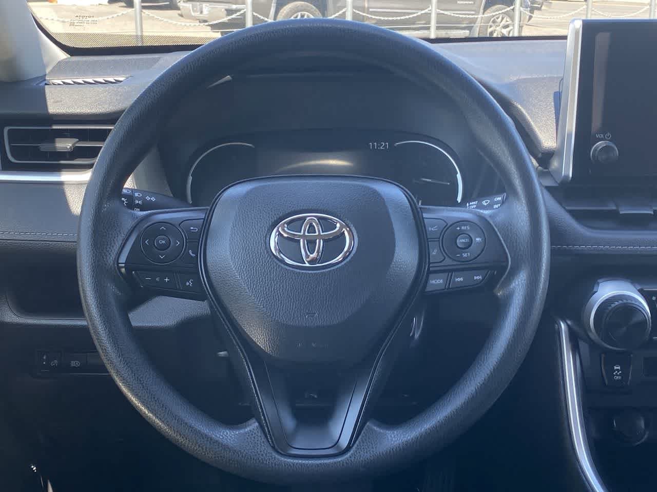 Thumbnail: 2025 Toyota RAV4 - 13