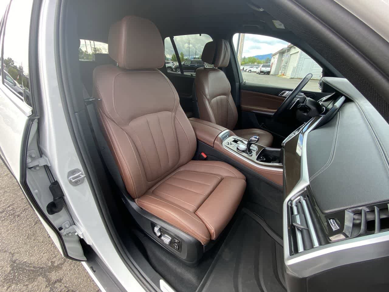 Thumbnail: 2022 BMW X5 - 25