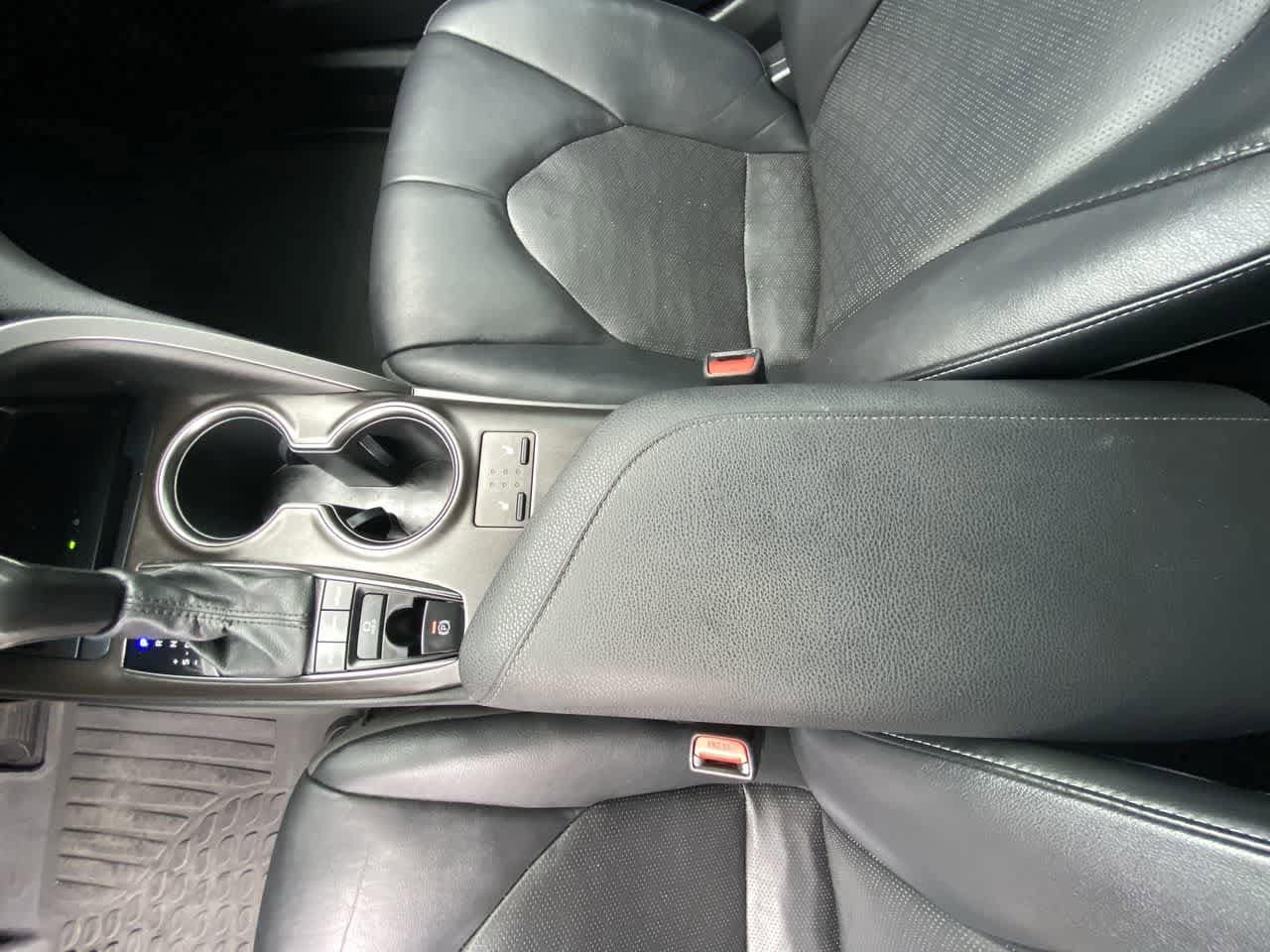 Thumbnail: 2022 Toyota Camry - 20