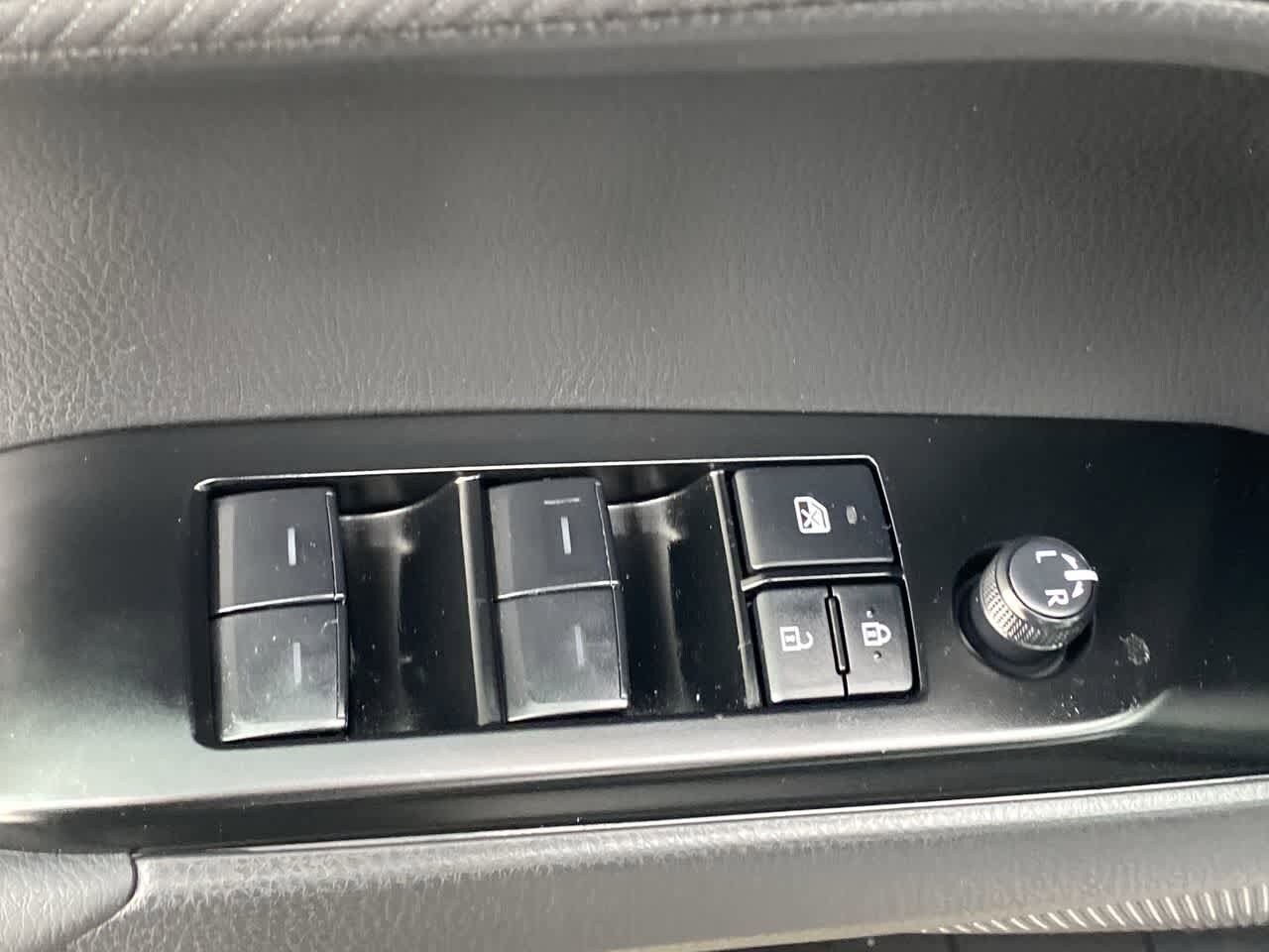 Thumbnail: 2025 Toyota Camry - 13