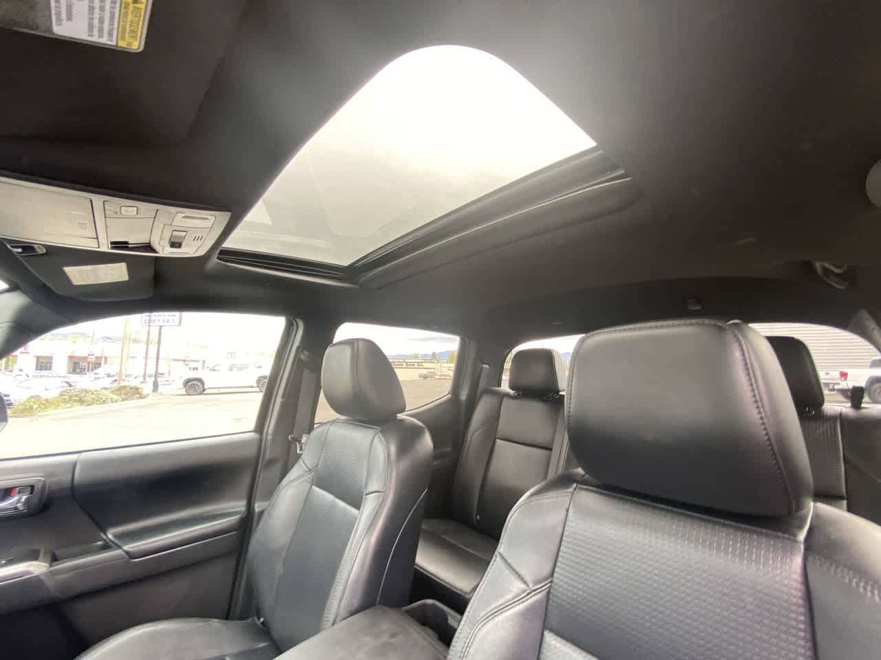 Thumbnail: 2023 Toyota Tacoma - 22