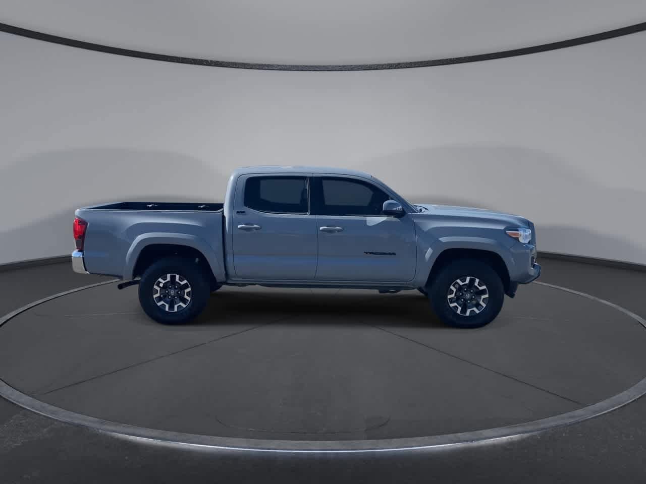Thumbnail: 2019 Toyota Tacoma - 9