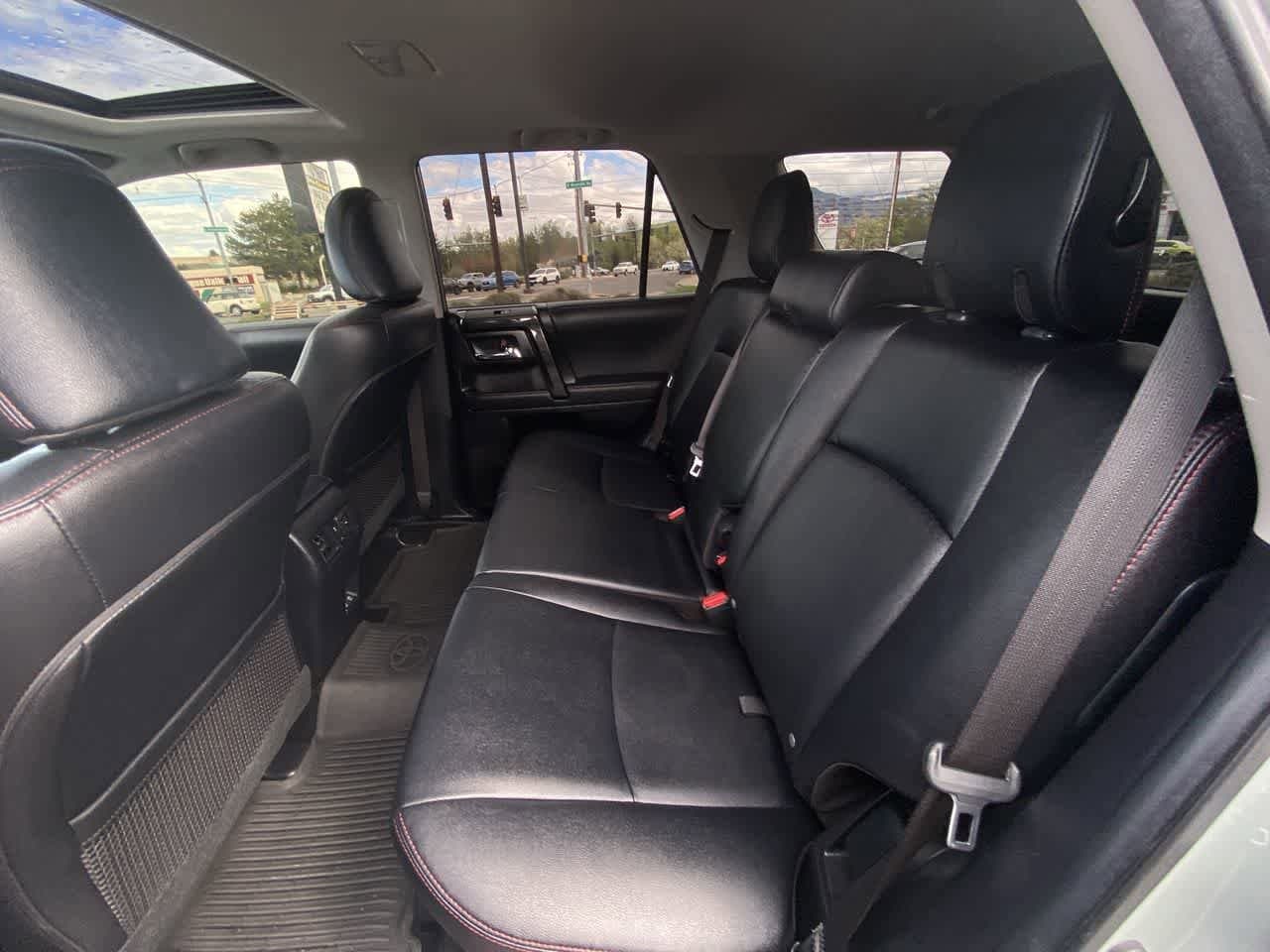 Thumbnail: 2022 Toyota 4Runner - 23