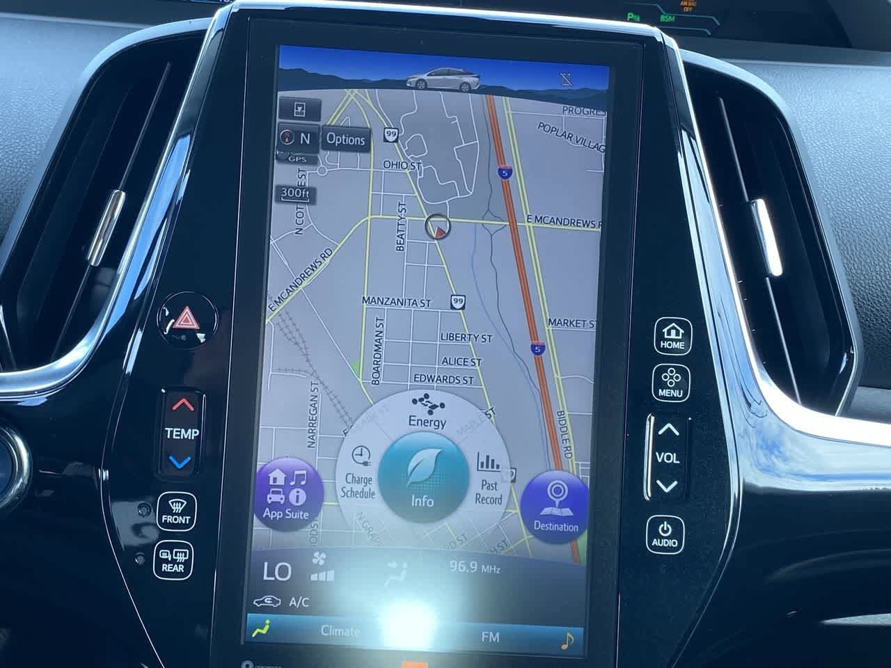 Thumbnail: 2019 Toyota Prius Prime - 18