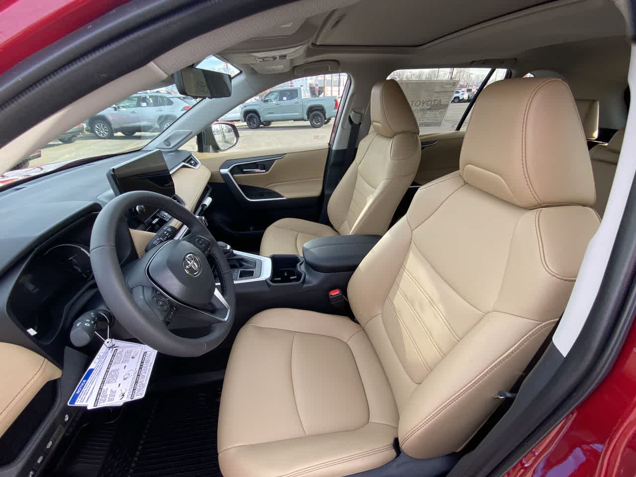 Thumbnail: 2025 Toyota RAV4 - 11