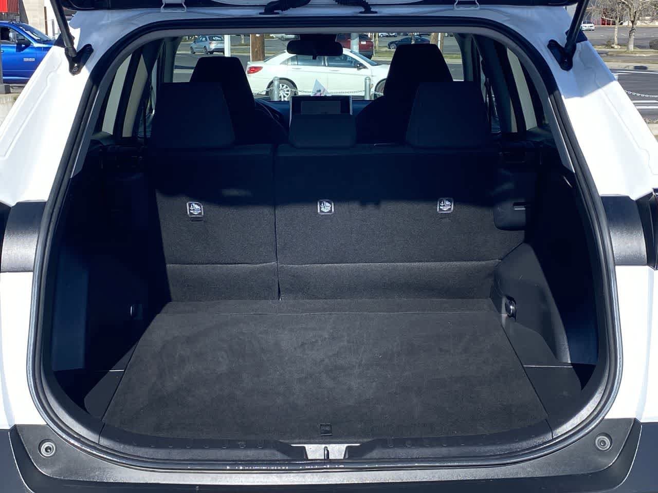 Thumbnail: 2025 Toyota RAV4 - 22