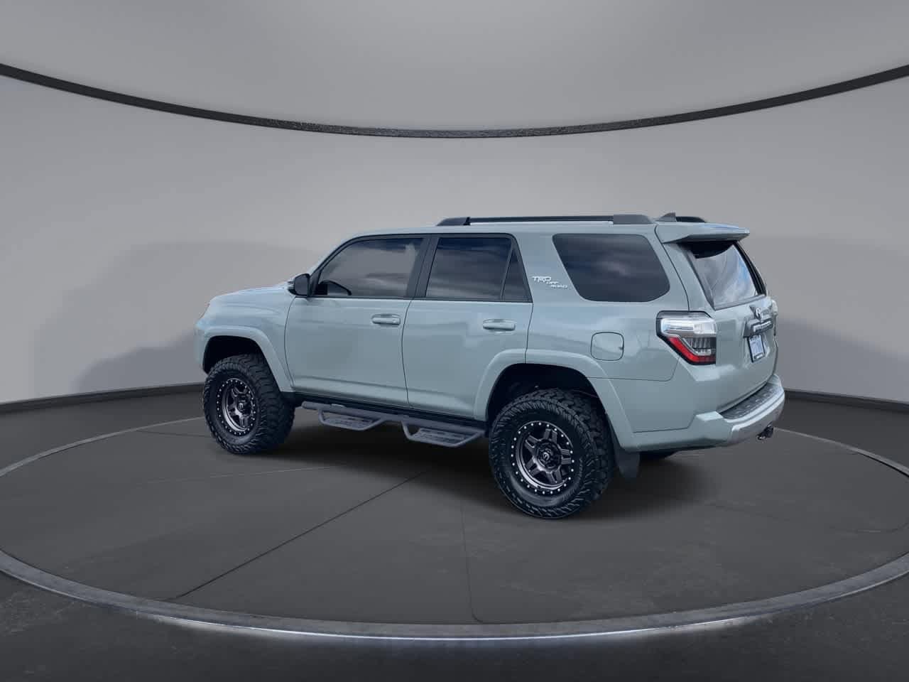 Thumbnail: 2022 Toyota 4Runner - 6