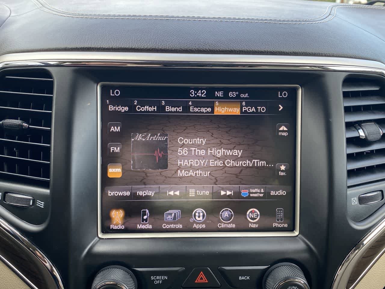 Thumbnail: 2014 Jeep Grand Cherokee - 16