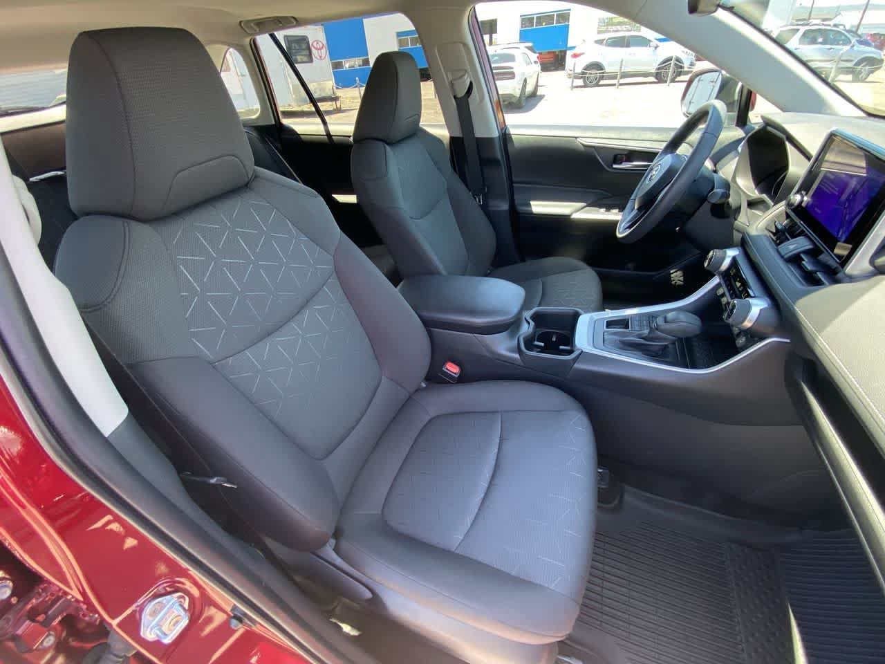 Thumbnail: 2023 Toyota RAV4 - 24