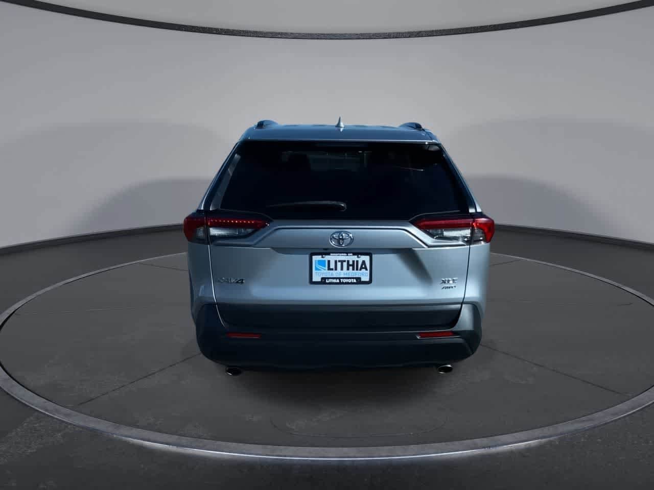 2021 Toyota RAV4 XLE 7