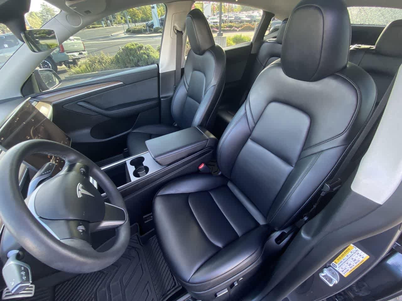 Thumbnail: 2023 Tesla Model Y - 11