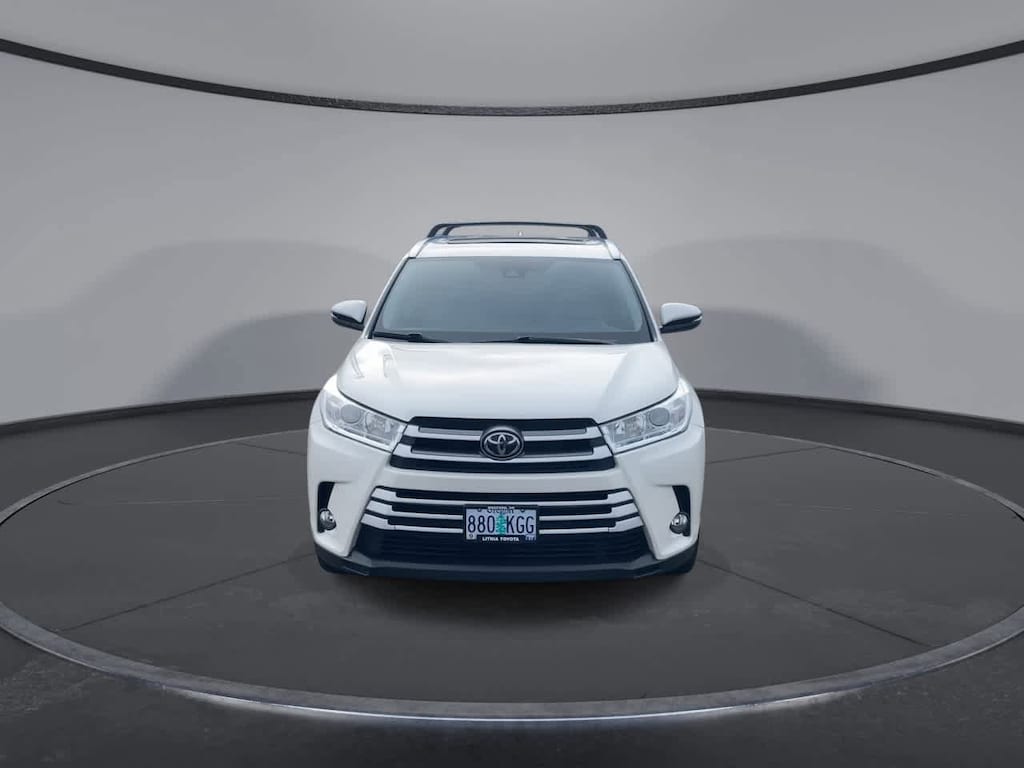 Certified 2017 Toyota Highlander XLE V6 SUV