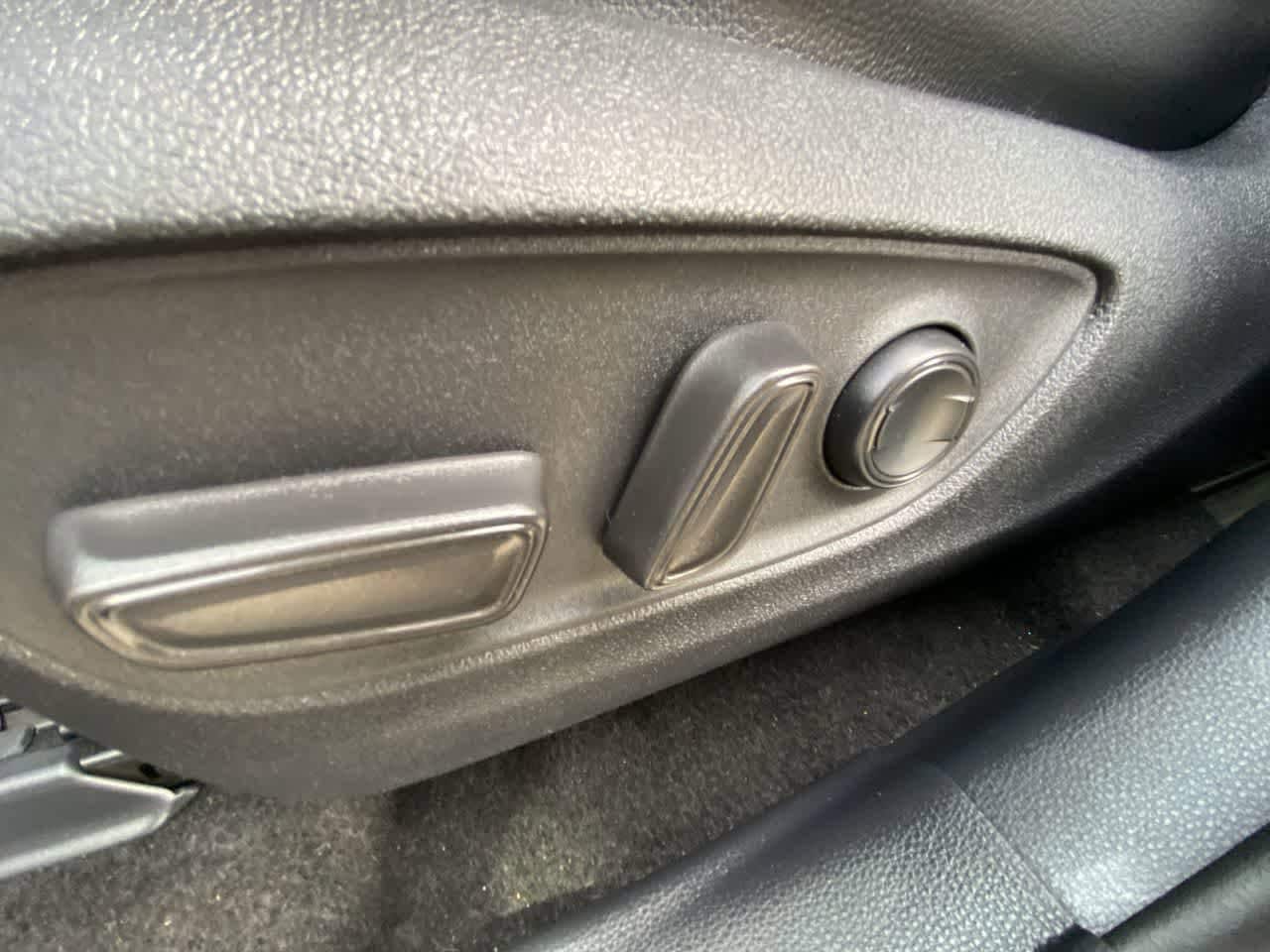 Thumbnail: 2025 Toyota Highlander - 12