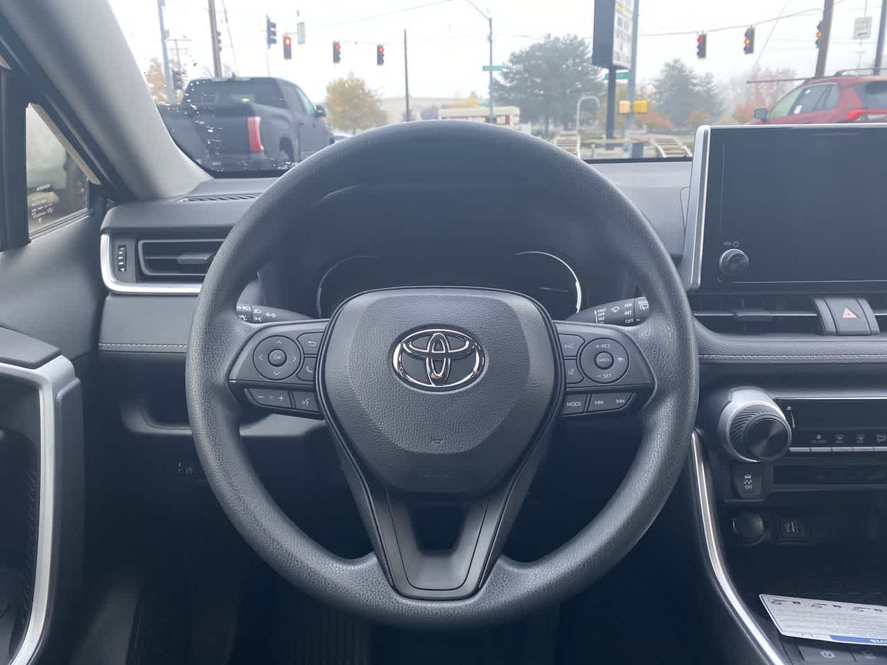 Thumbnail: 2025 Toyota RAV4 - 14