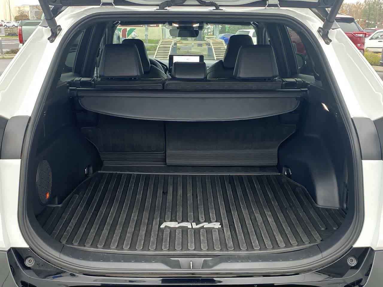 Thumbnail: 2024 Toyota RAV4 - 23