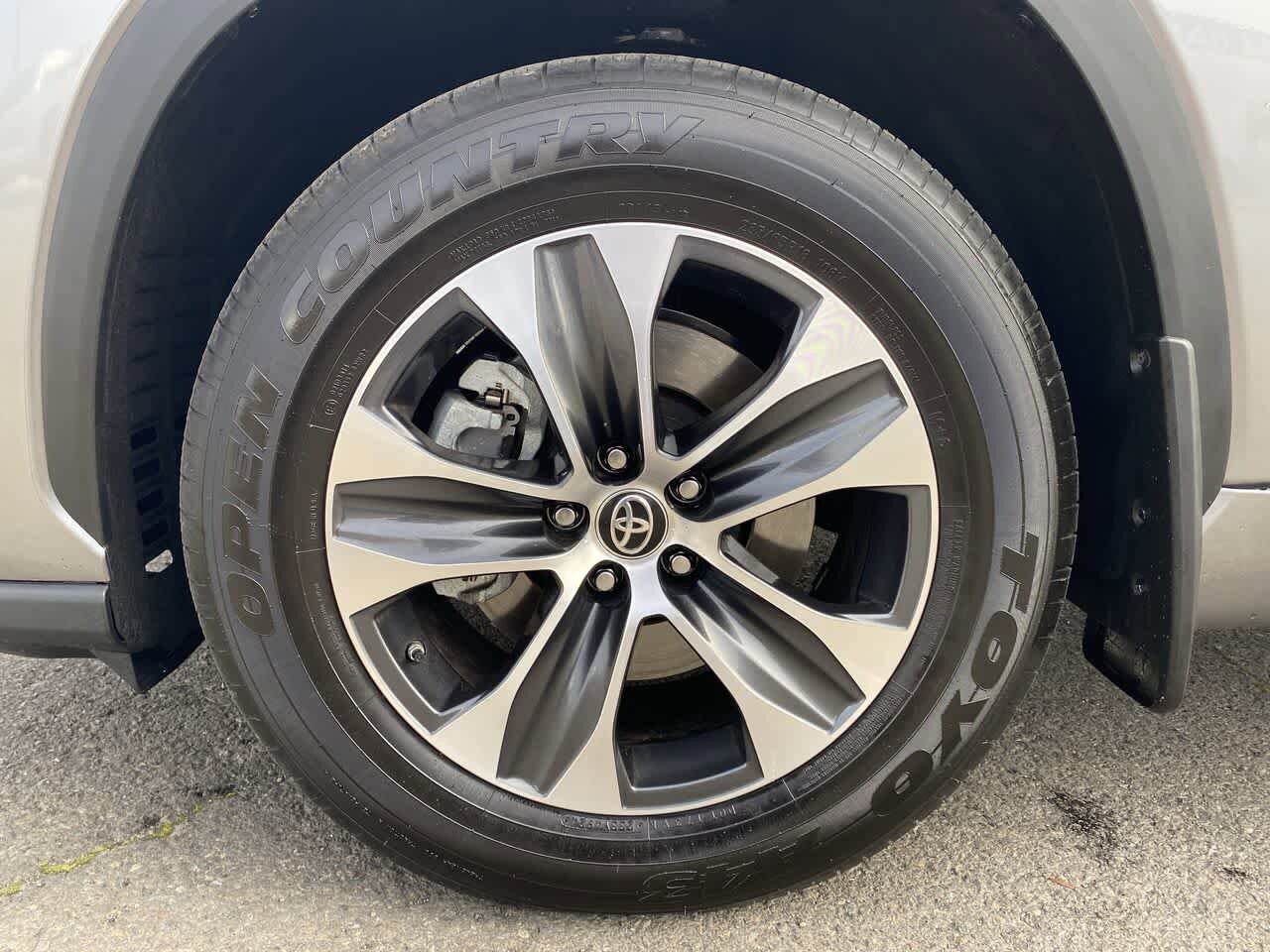 Thumbnail: 2025 Toyota Highlander - 10