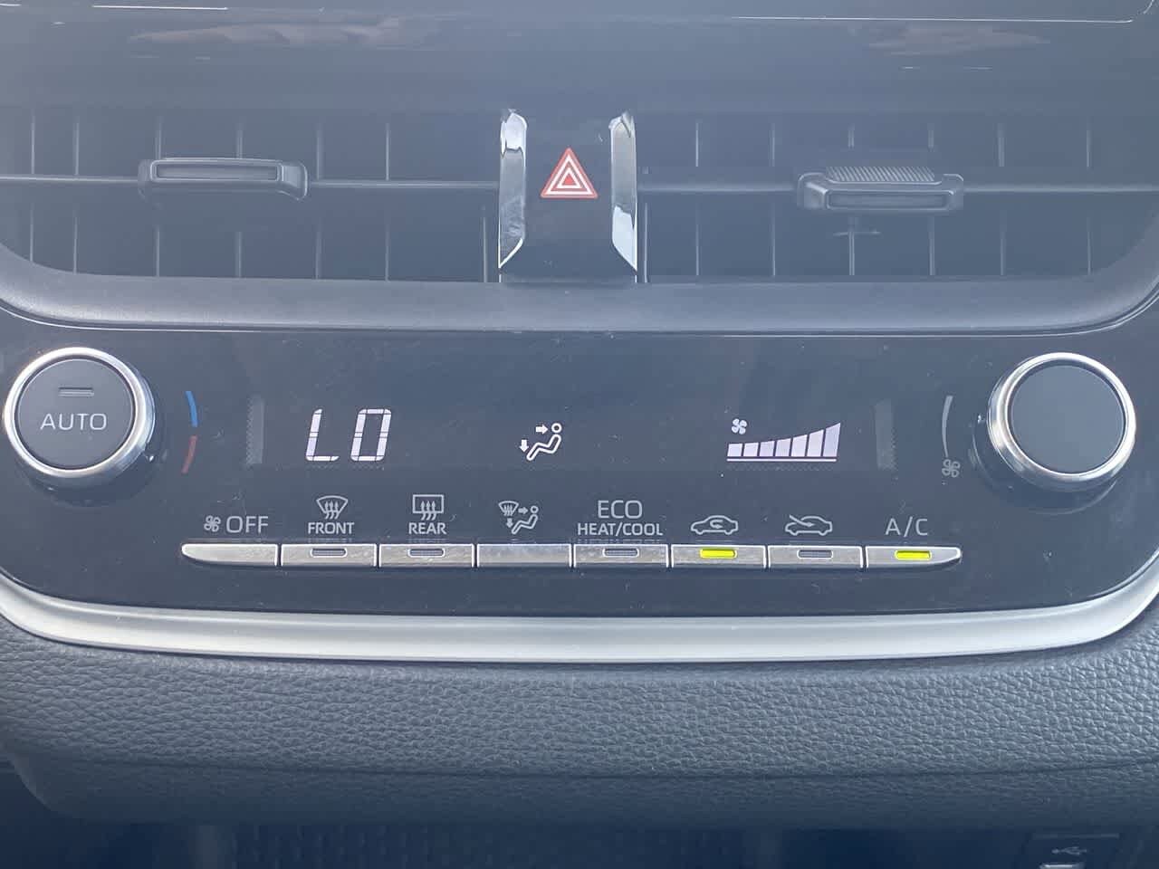 Thumbnail: 2024 Toyota Corolla - 18