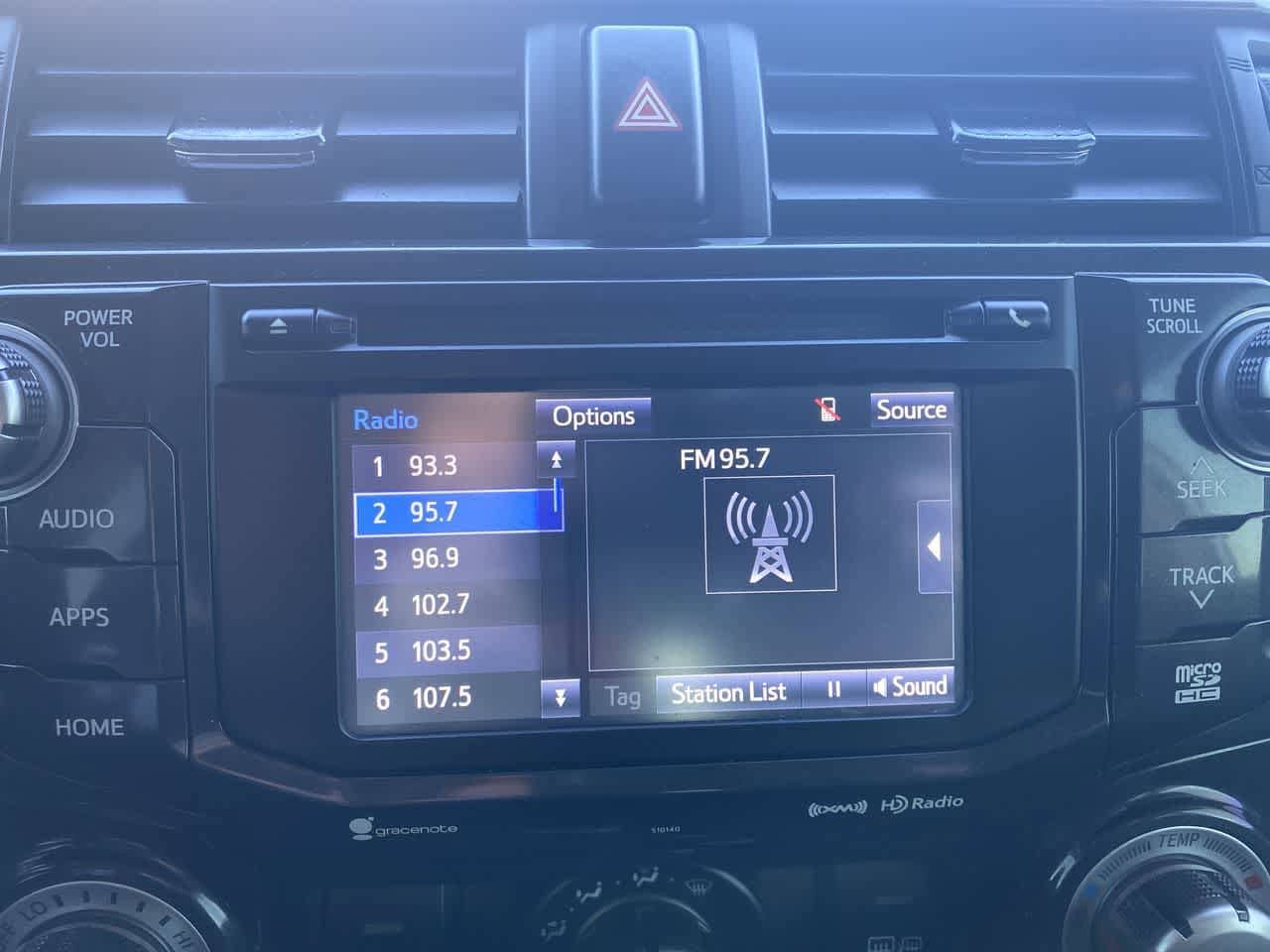 Thumbnail: 2018 Toyota 4Runner - 16