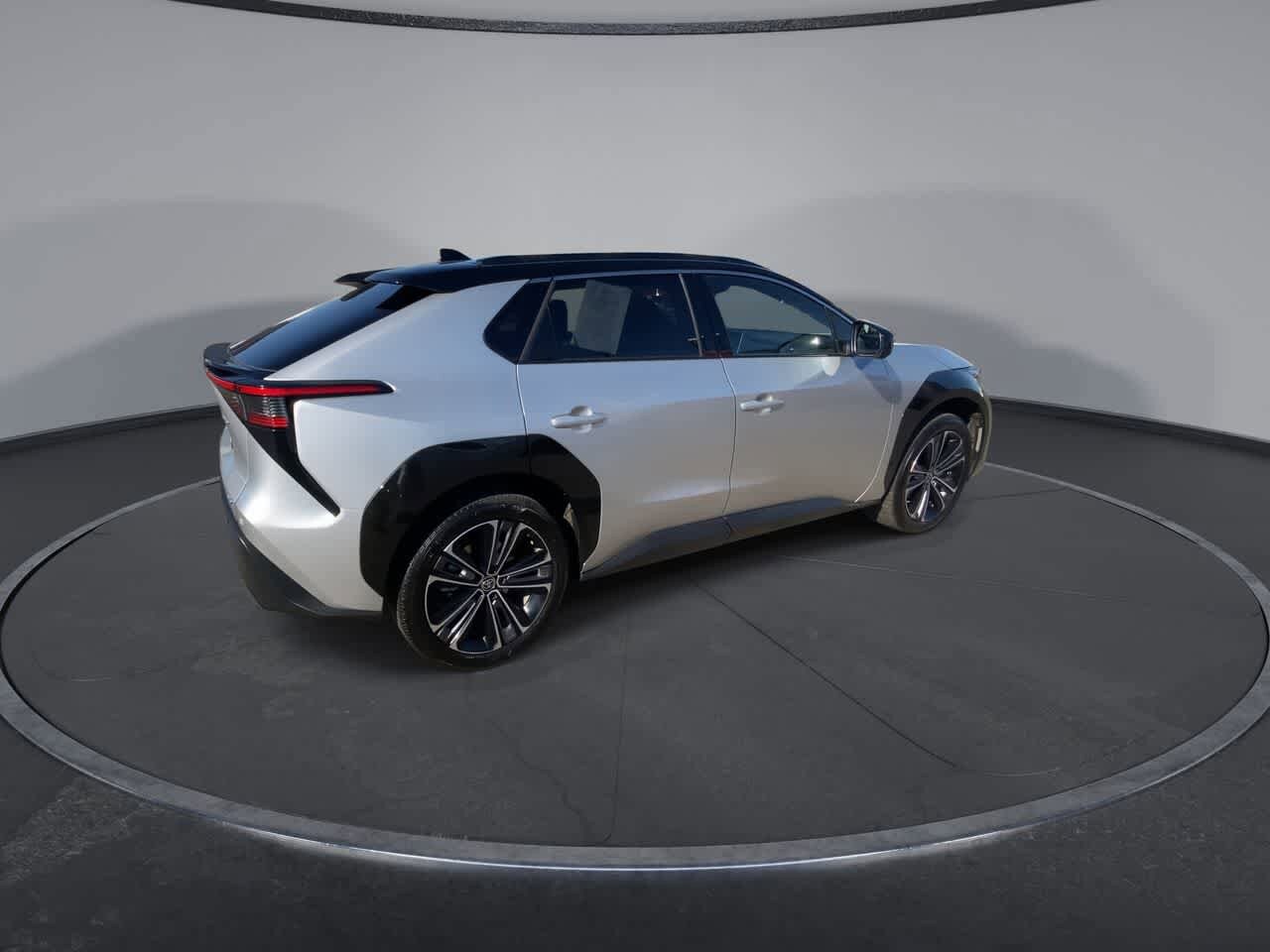 2023 Toyota bZ4X Limited 8