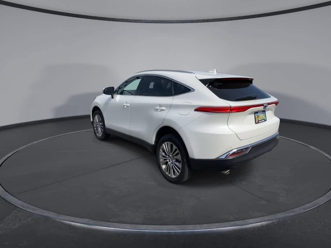 Thumbnail: 2021 Toyota Venza - 6