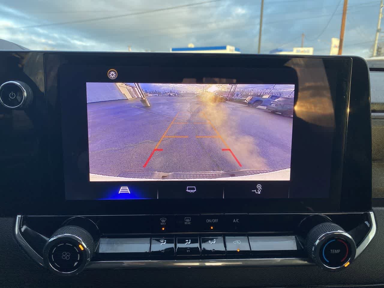 Thumbnail: 2024 Chevrolet Colorado - 17