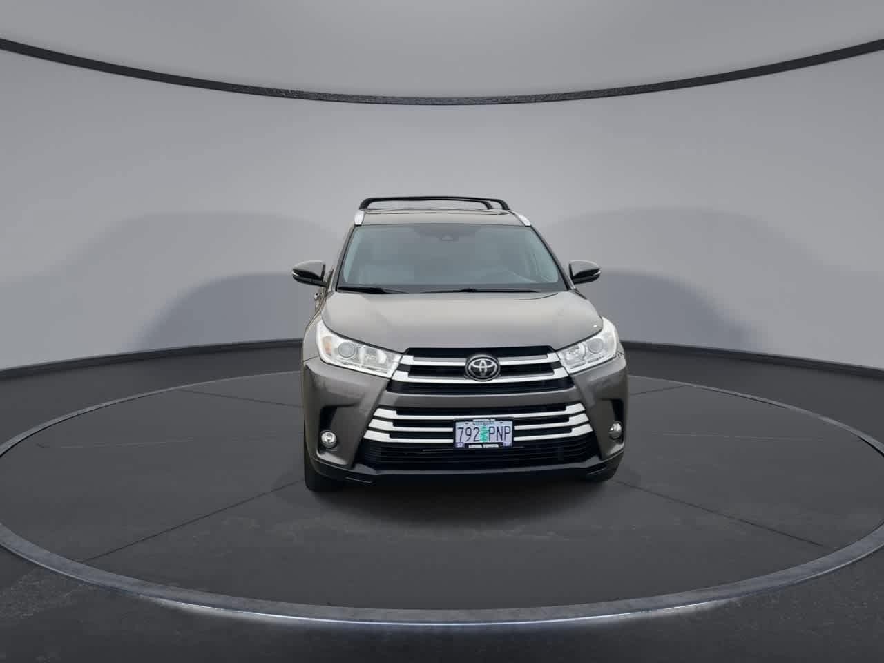 Thumbnail: 2019 Toyota Highlander - 3