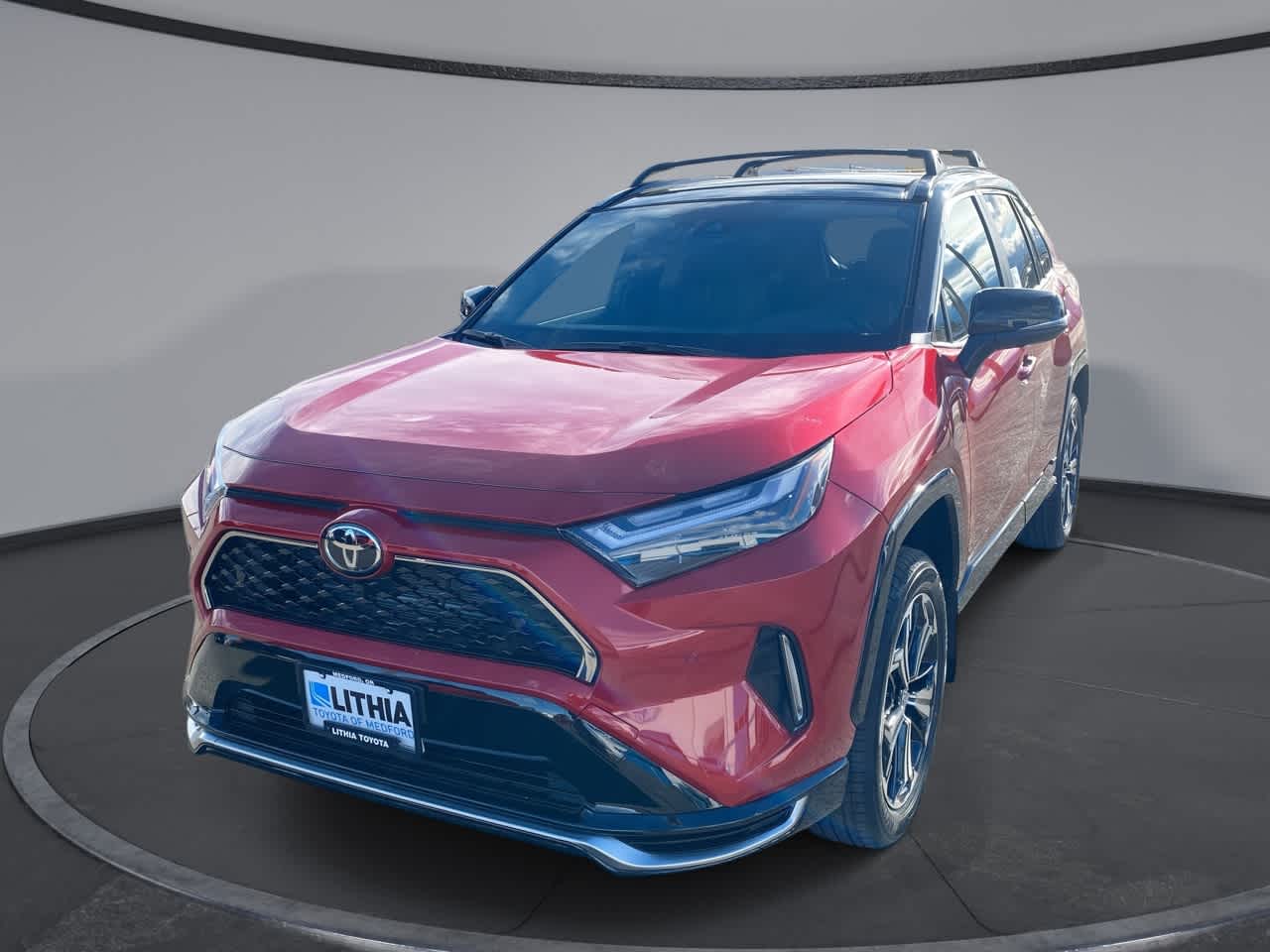 2025 Toyota RAV4 XSE's photo