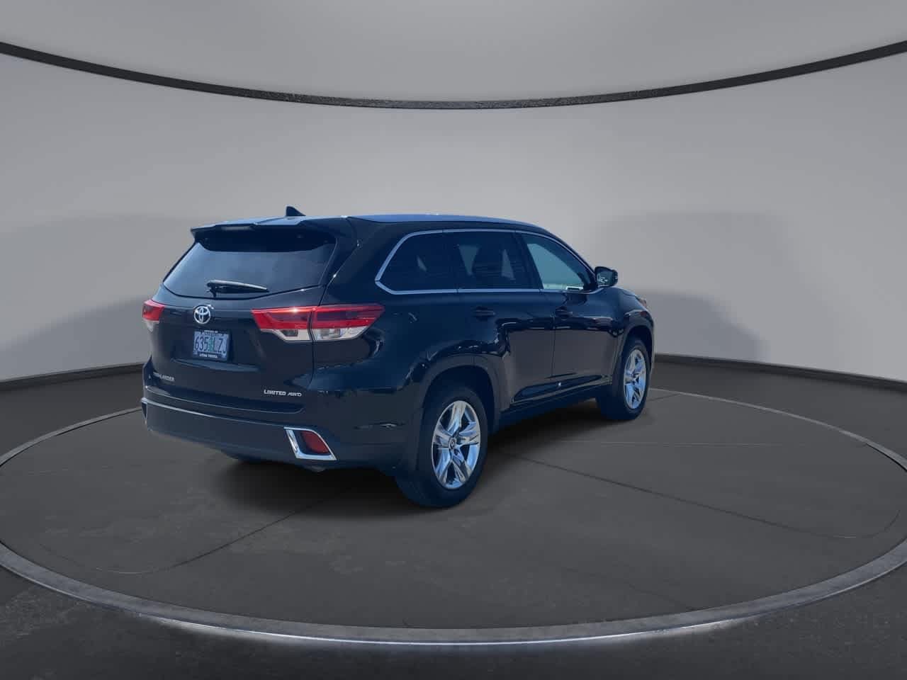 Thumbnail: 2019 Toyota Highlander - 9