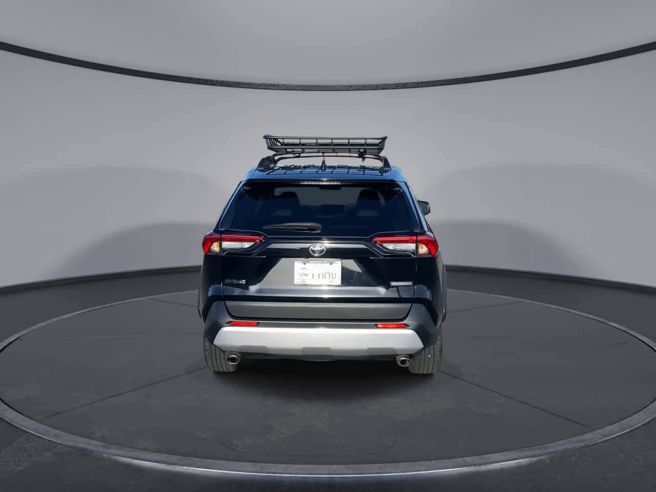 Thumbnail: 2021 Toyota RAV4 - 7